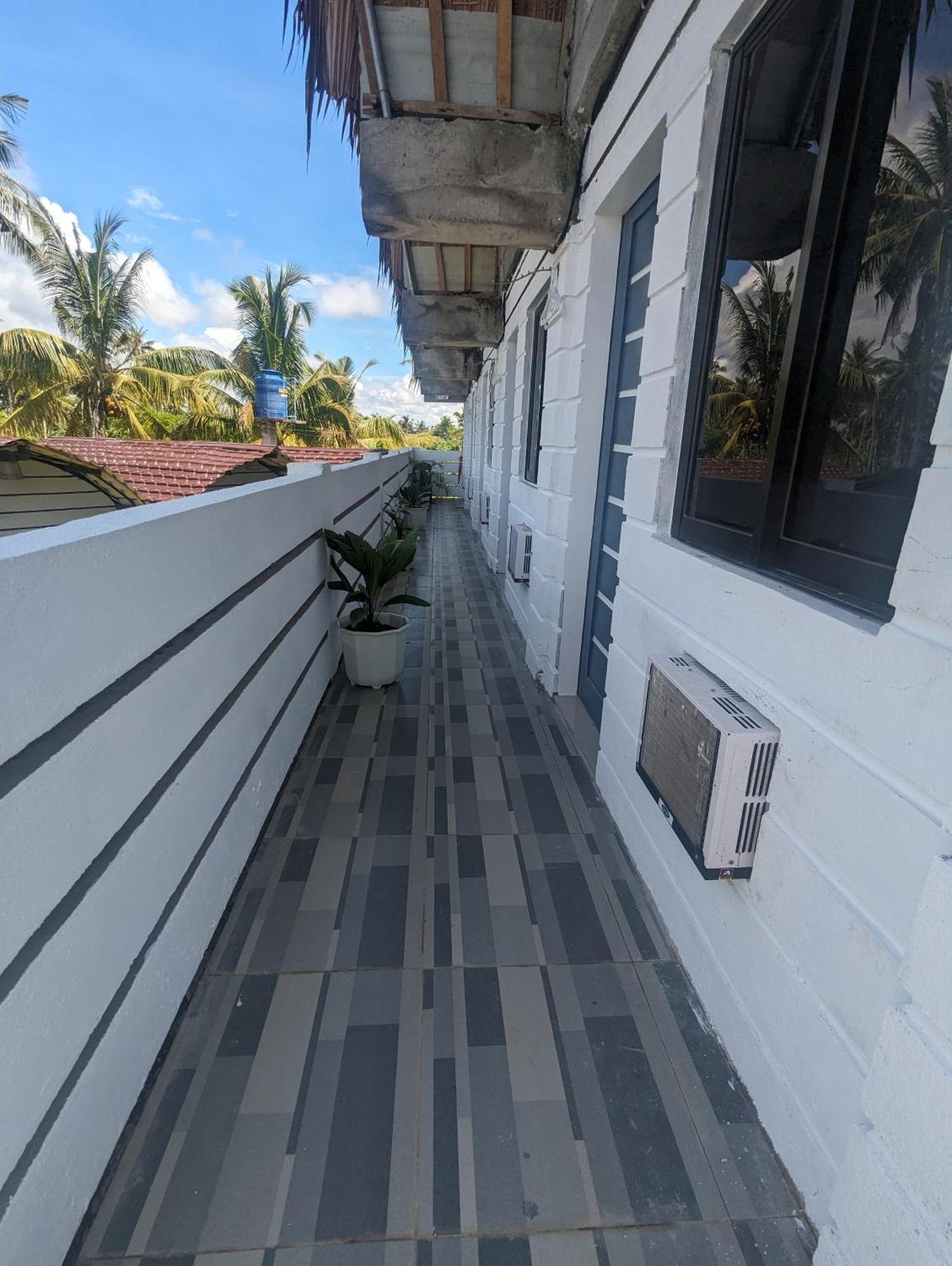 Point F Siargao Appartement Catangnan Buitenkant foto
